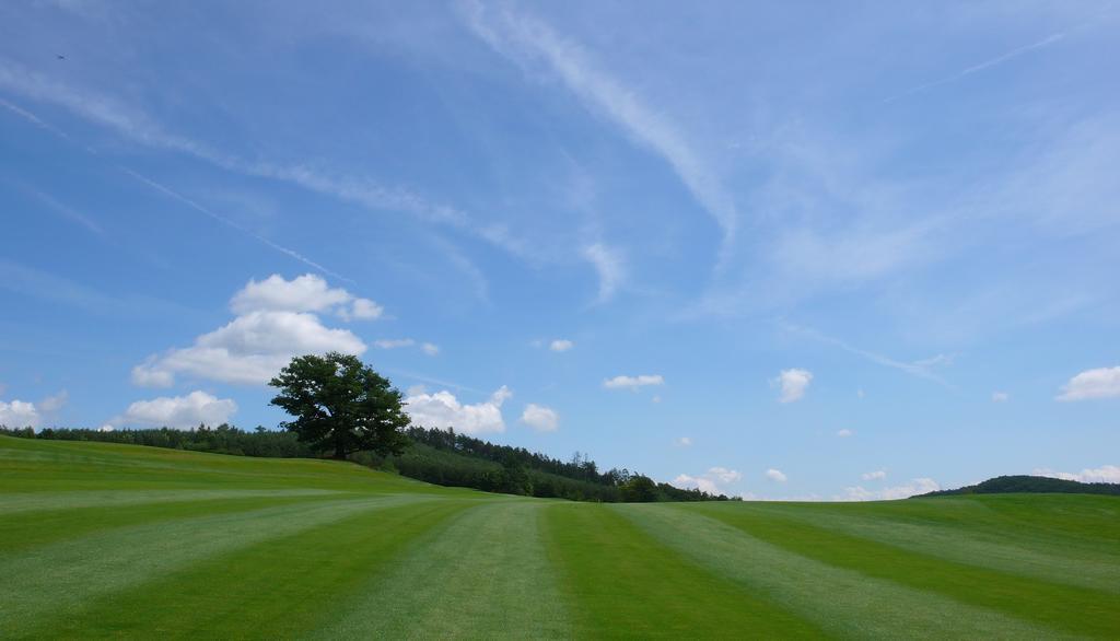 Hotel Beroun Golf Club Exterior photo