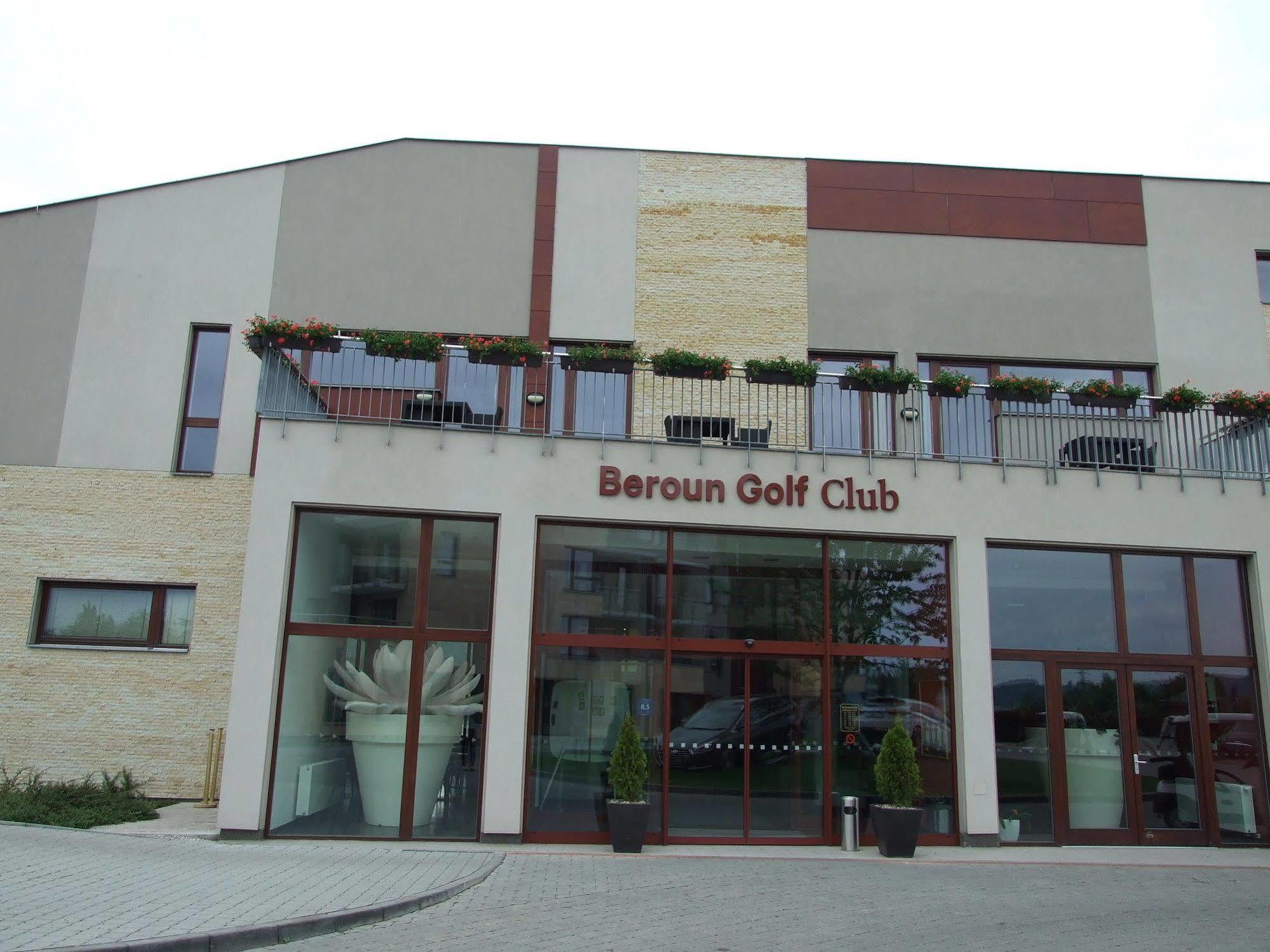 Hotel Beroun Golf Club Exterior photo